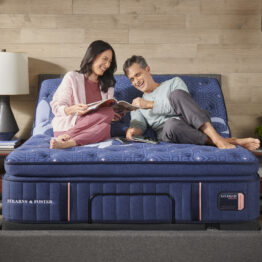 Stearns & Foster® Lux Estate – Soft Euro Pillow Top - Image 3